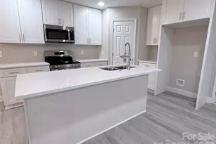 124 Peace Ln, Mooresville, NC 28115 - Photo 10