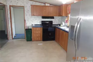 3911 Woodmont Ct, Lenoir, NC 28645 - Photo 6