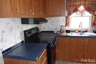 3911 Woodmont Ct, Lenoir, NC 28645 - Photo 8