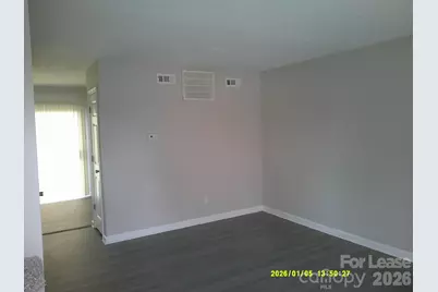 263 16th Avenue NE #7, Hickory, NC 28601 - Photo 2