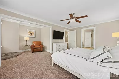 805 E 20th Street, Charlotte, NC 28205 - Photo 18