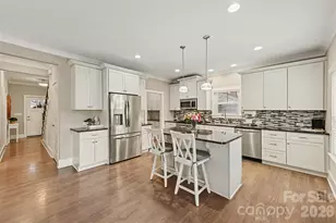 805 E 20th St, Charlotte, NC 28205 - Photo 8