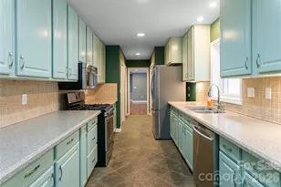 31 Timber Park Dr, Black Mountain, NC 28711 - Photo 10