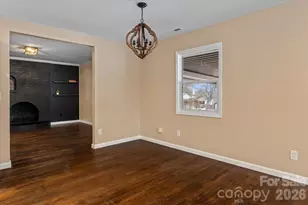 1090 Shalimar Dr, Winston Salem, NC 27107 - Photo 12
