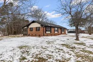 1090 Shalimar Dr, Winston Salem, NC 27107 - Photo 30