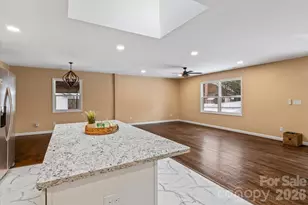 1090 Shalimar Dr, Winston Salem, NC 27107 - Photo 10