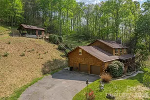 270 Admiration Ct, Waynesville, NC 28785 - Photo 2