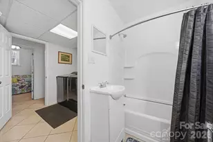 6719 Lakeview Terrace, Hickory, NC 28601 - Photo 32