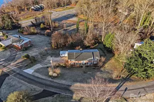 6719 Lakeview Terrace, Hickory, NC 28601 - Photo 16