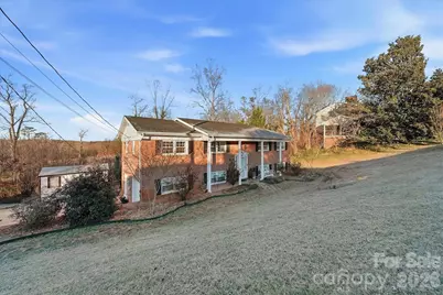 6719 Lakeview Terrace, Hickory, NC 28601 - Photo 14