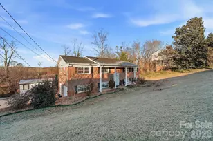 6719 Lakeview Terrace, Hickory, NC 28601 - Photo 14