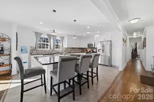 6719 Lakeview Terrace, Hickory, NC 28601 - Photo 12