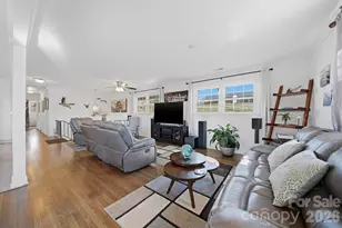 6719 Lakeview Terrace, Hickory, NC 28601 - Photo 16