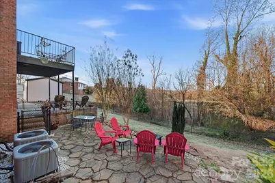 6719 Lakeview Terrace, Hickory, NC 28601 - Photo 10