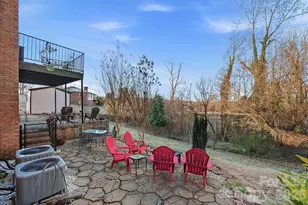 6719 Lakeview Terrace, Hickory, NC 28601 - Photo 10