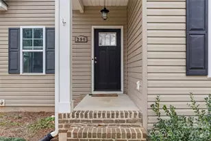 290 Tipperary Ln, Winston Salem, NC 27104 - Photo 2