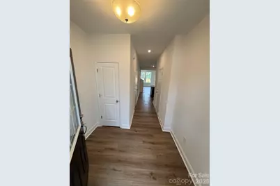 2221 Gladwyne Place, Charlotte, NC 28269 - Photo 2