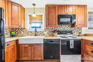 104 Campground Rd, Hendersonville, NC 28791 - Photo 6