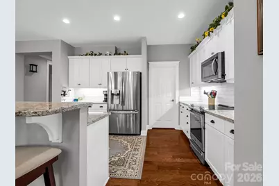 26 Balsam High Road, Biltmore Lake, NC 28715 - Photo 6
