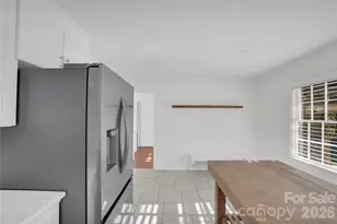 1434 Edgewater Dr, Charlotte, NC 28210 - Photo 16