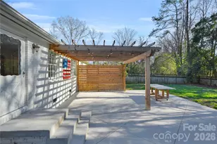 1434 Edgewater Dr, Charlotte, NC 28210 - Photo 12