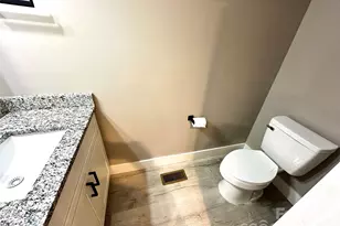 110 Carpenter St, Lincolnton, NC 28092 - Photo 16