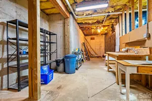 869 Sandburg Ter, Hendersonville, NC 28791 - Photo 30