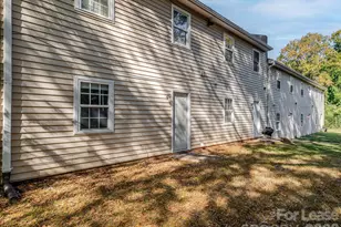 2611 Holton Ave, Charlotte, NC 28208 - Photo 14