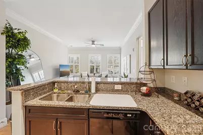 2952 Selwyn Avenue #203, Charlotte, NC 28209 - Photo 12