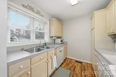 423 19th Avenue Court NE #9, Hickory, NC 28601 - Photo 20