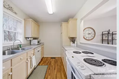 423 19th Avenue Court NE #9, Hickory, NC 28601 - Photo 16