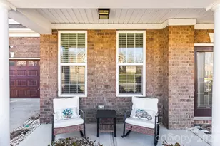 135 Holly Ridge Dr, Mooresville, NC 28115 - Photo 2