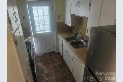 252 5th Avenue NE, Hickory, NC 28601 - Photo 14