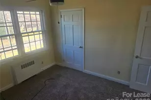 252 5th Ave NE, Hickory, NC 28601 - Photo 8