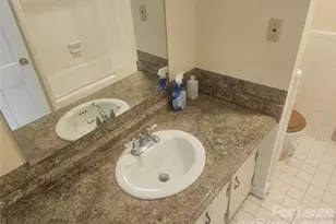 252 5th Ave NE, Hickory, NC 28601 - Photo 6