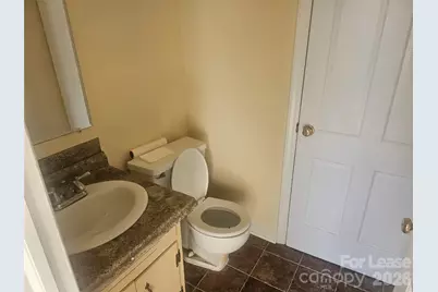 252 5th Avenue NE, Hickory, NC 28601 - Photo 12