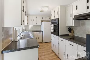 174 Shumate Ln, North Wilkesboro, NC 28659 - Photo 14