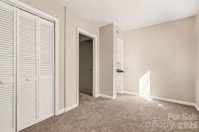 6102 Honeysuckle Lane, Charlotte, NC 28212 - Photo 14