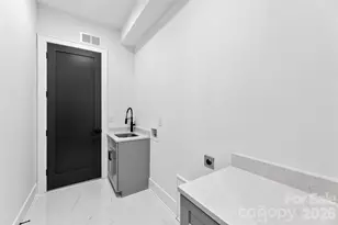 2021 South St, Charlotte, NC 28208 - Photo 12