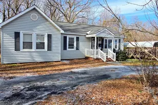 833 Dennis St, Troy, NC 27371 - Photo 2