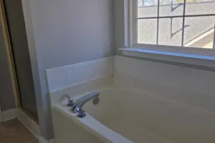 5840 Timbertop Ln, Charlotte, NC 28215 - Photo 18