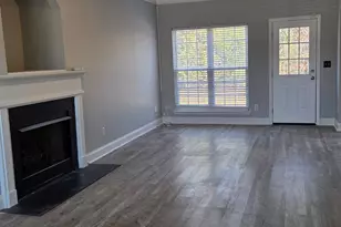 5840 Timbertop Ln, Charlotte, NC 28215 - Photo 2