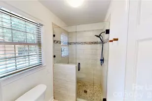 6810 Rosemary Ln, Charlotte, NC 28210 - Photo 24