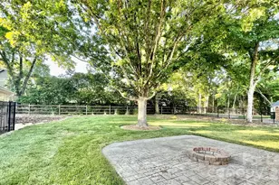 6810 Rosemary Ln, Charlotte, NC 28210 - Photo 34