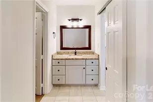 6810 Rosemary Ln, Charlotte, NC 28210 - Photo 22