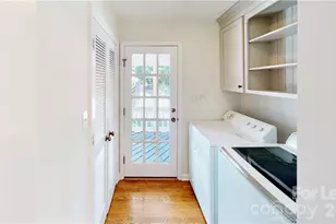 6810 Rosemary Ln, Charlotte, NC 28210 - Photo 16