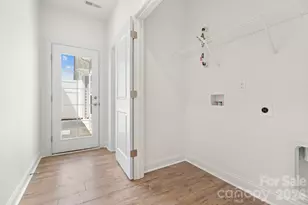 135 Cherry Spgs Ln, Asheville, NC 28804 - Photo 8