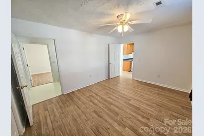 151 24th Street NW, Hickory, NC 28601 - Photo 20