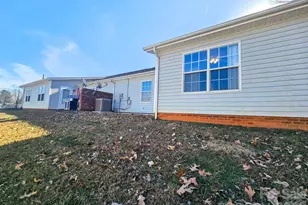 151 24th St NW, Hickory, NC 28601 - Photo 34