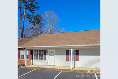 151 24th Street NW, Hickory, NC 28601 - Photo 2